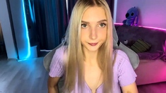 Sexy Amateur 18 Blond Teen First Time Webcam
