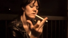 Lucy Skye - No words Just Smoke